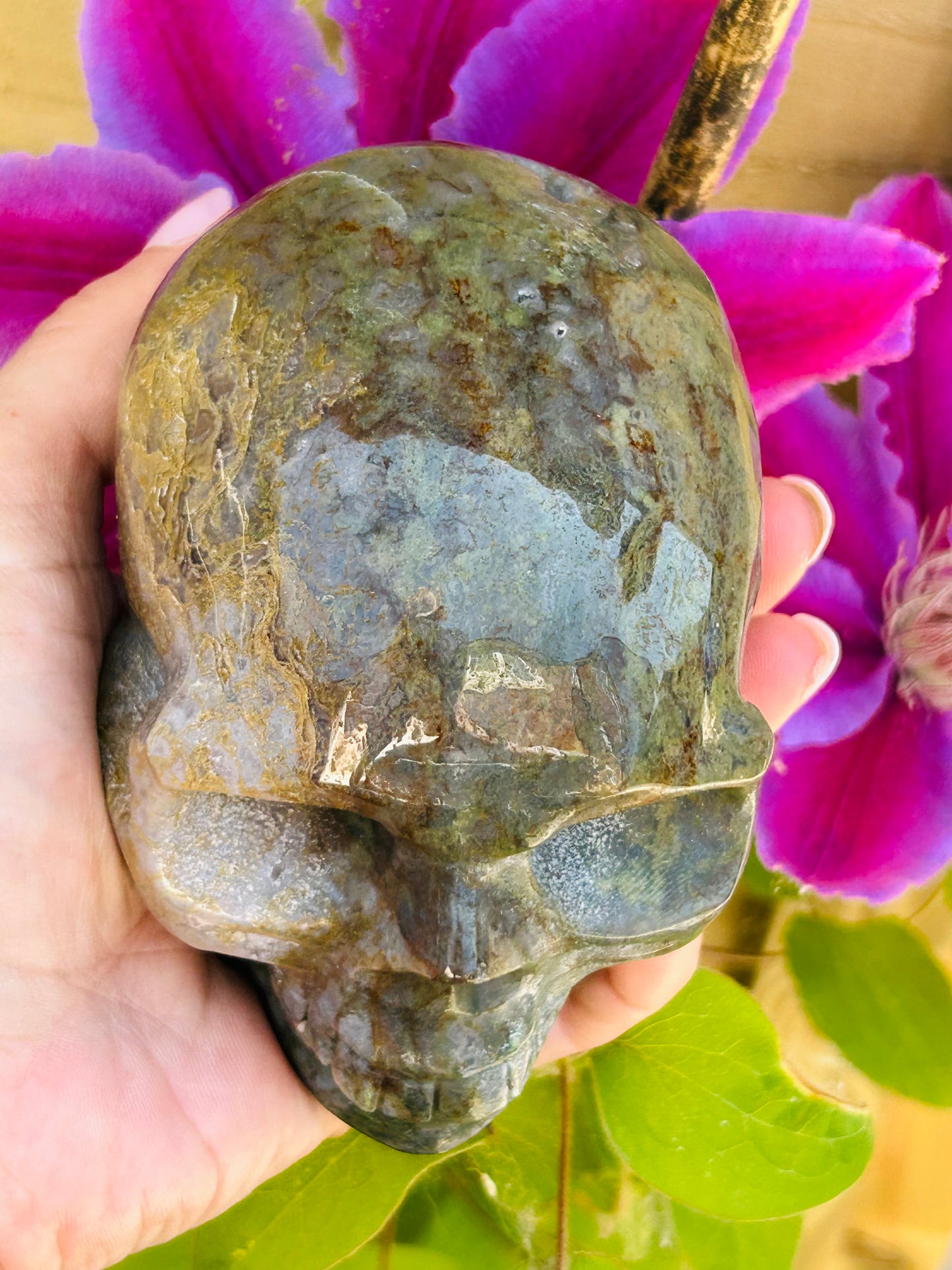 Moss agate skull
