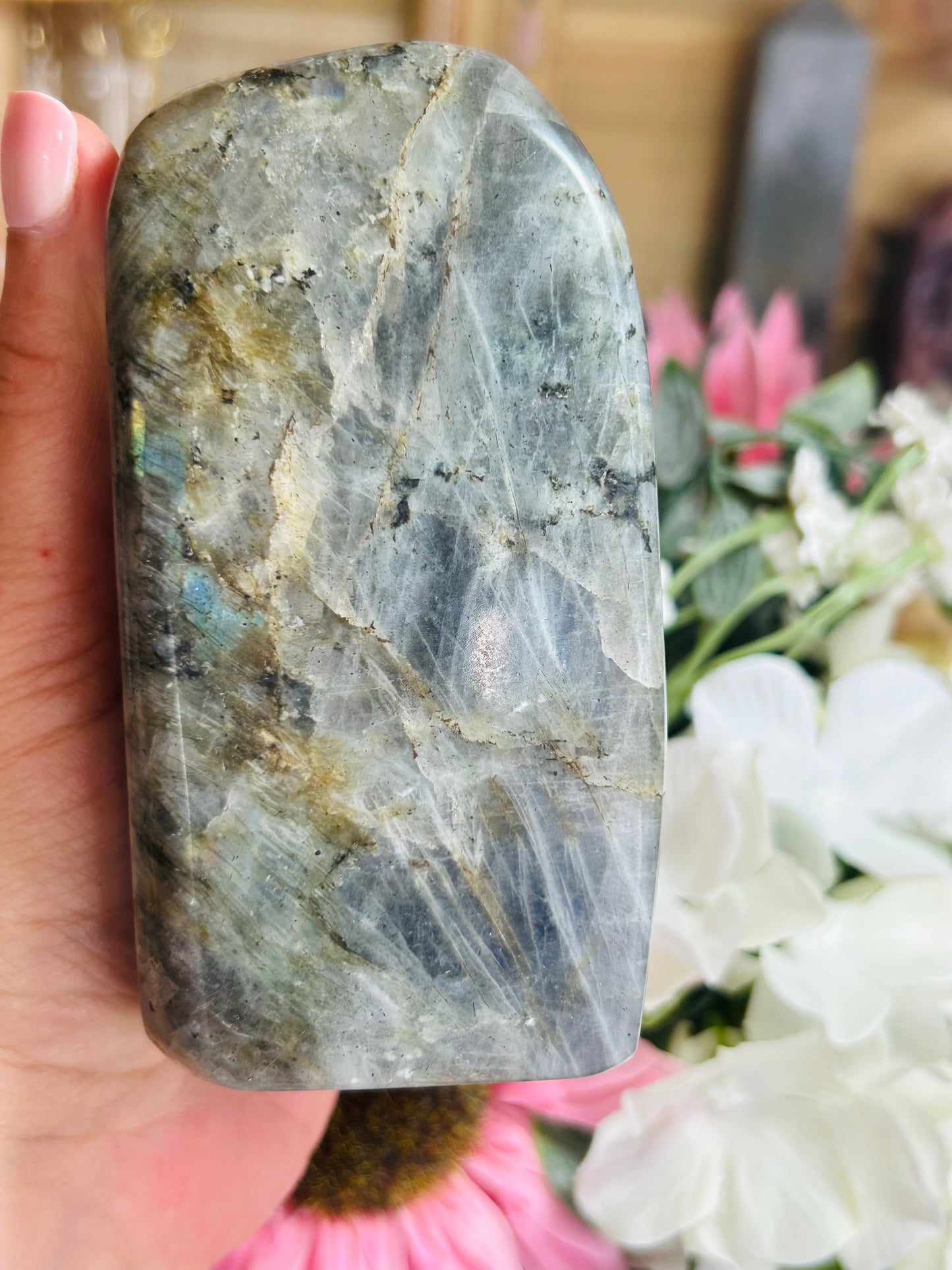 Rainbow flash labradorite