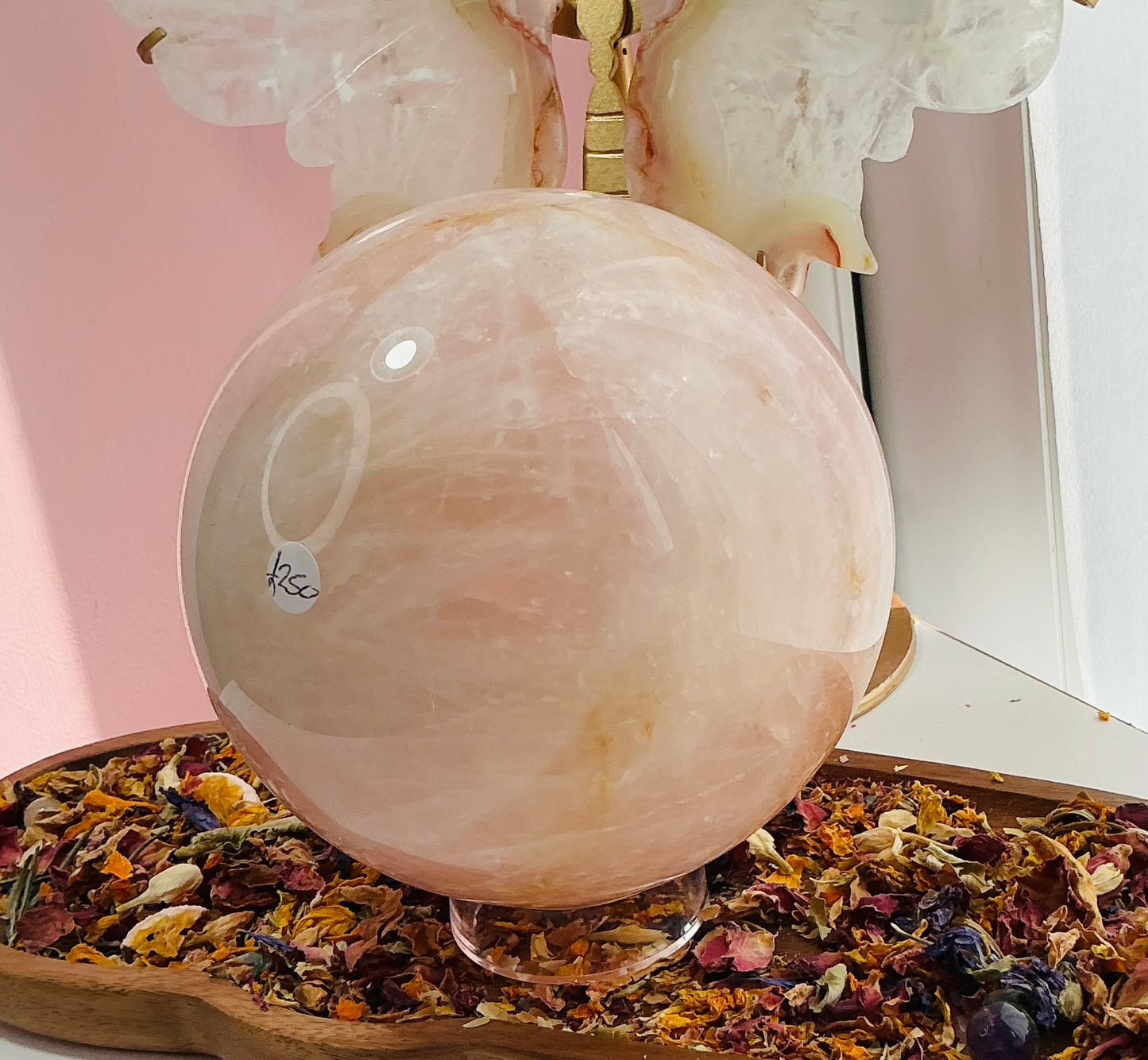 Rose quartz sphere £250