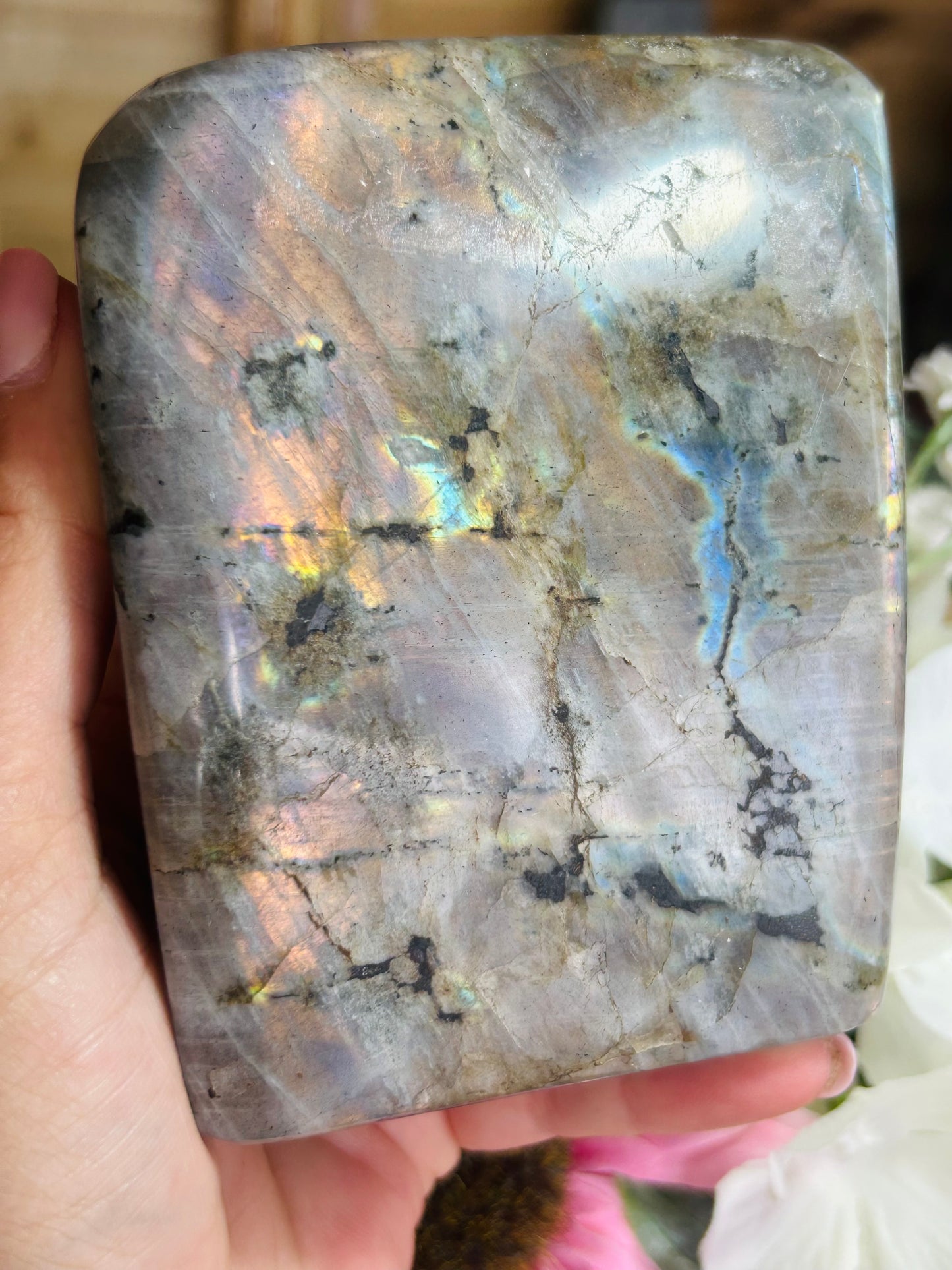 Rainbow flash labradorite