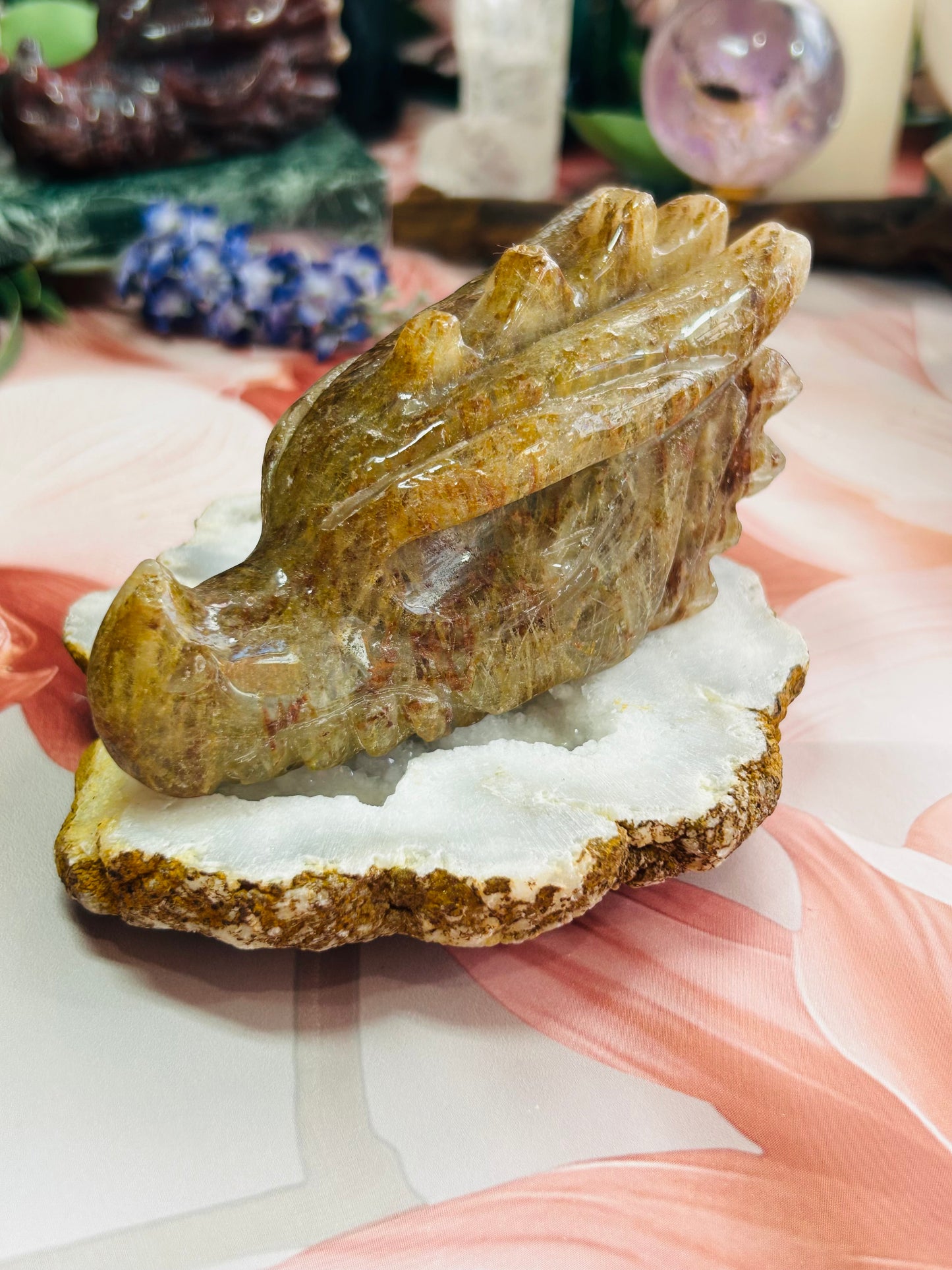 Gold rutile in quartz dragon head