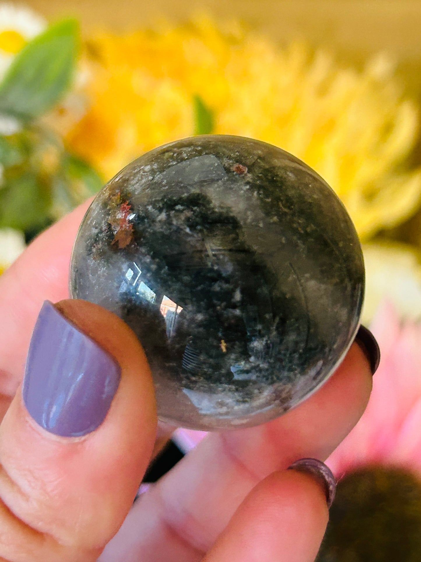 Garden quartz sphere