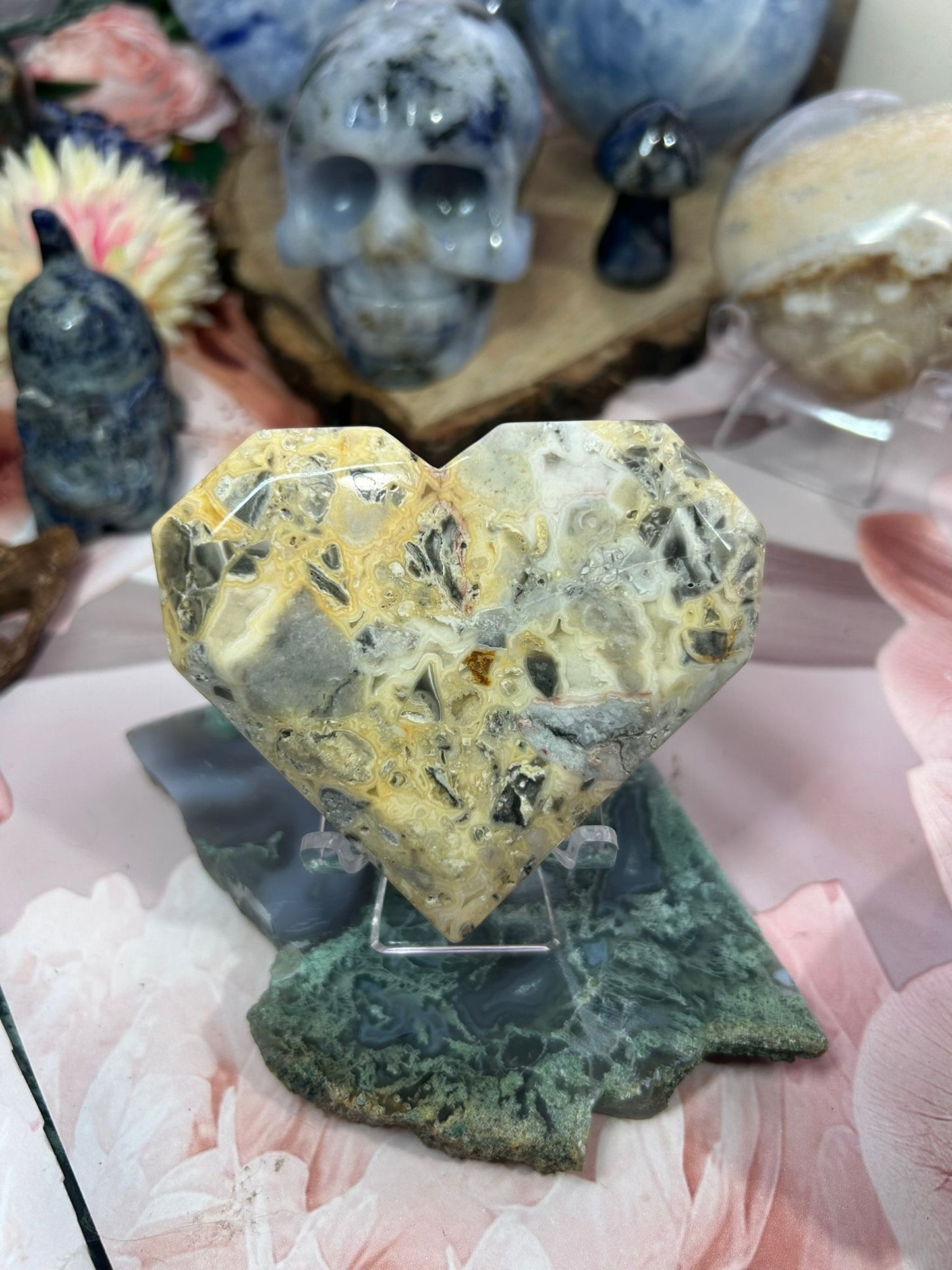 Crazy lace agate heart freestanding