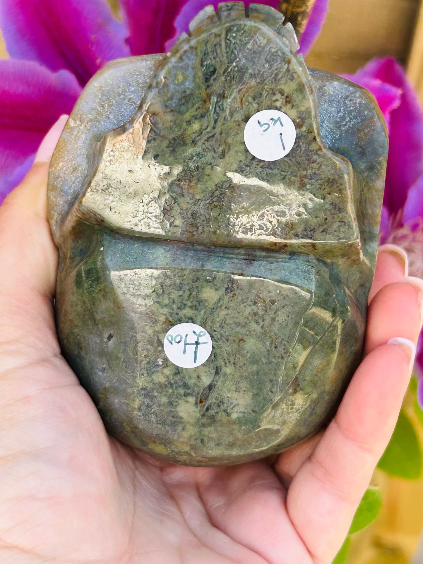 Moss agate skull