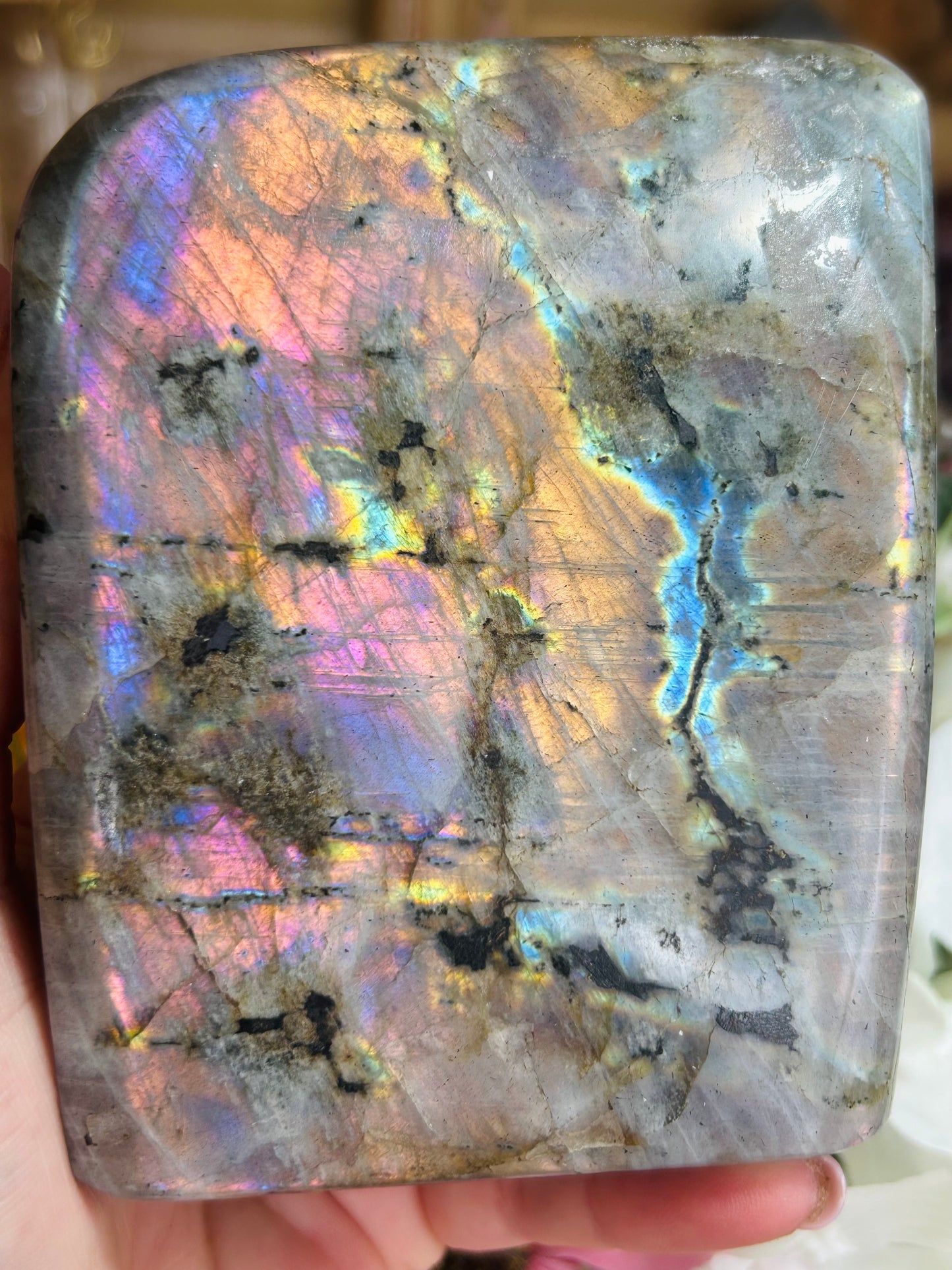 Rainbow flash labradorite