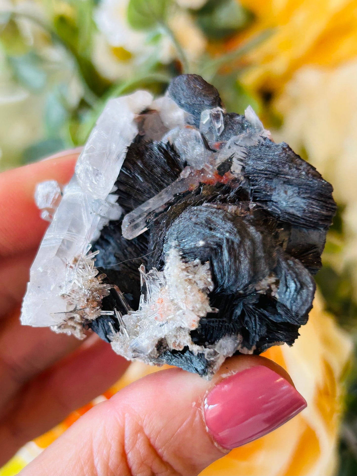 Quartz with barite and hematoid