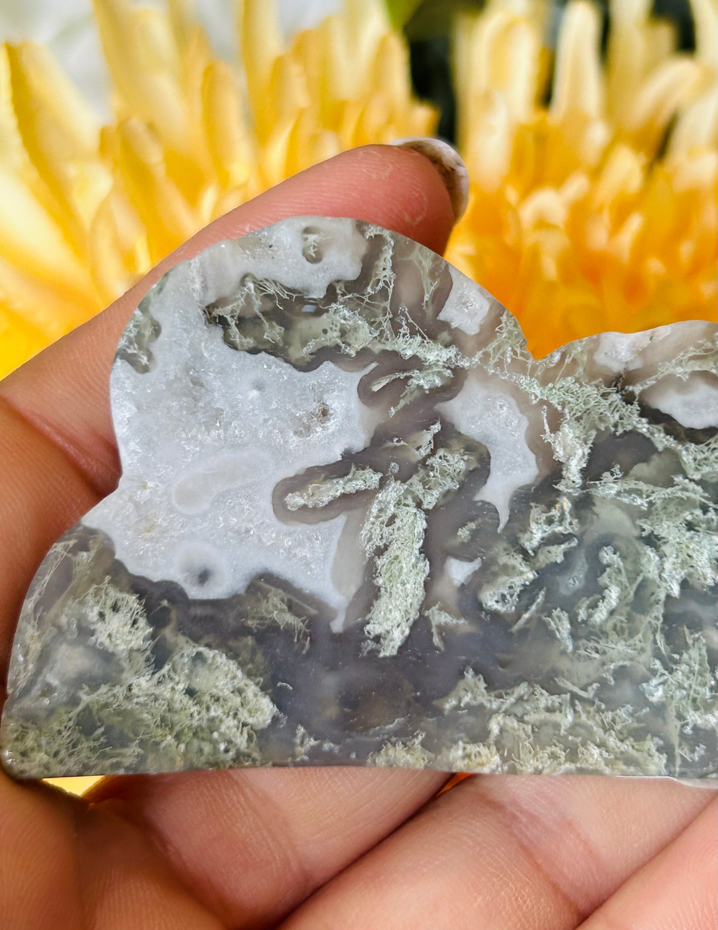 Druzy moss agate cloud