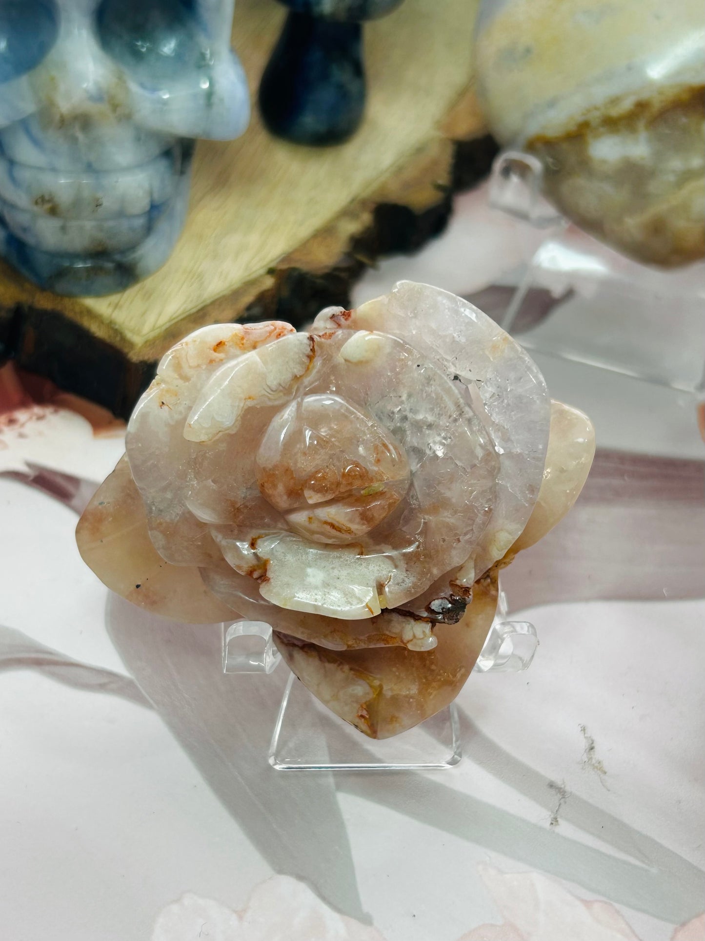Flower agate with amethyst flower