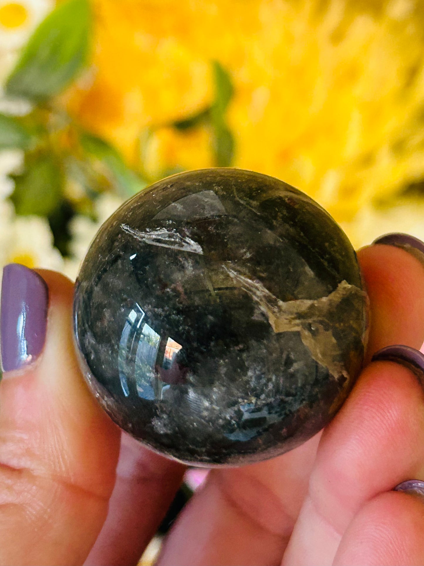 Garden quartz sphere
