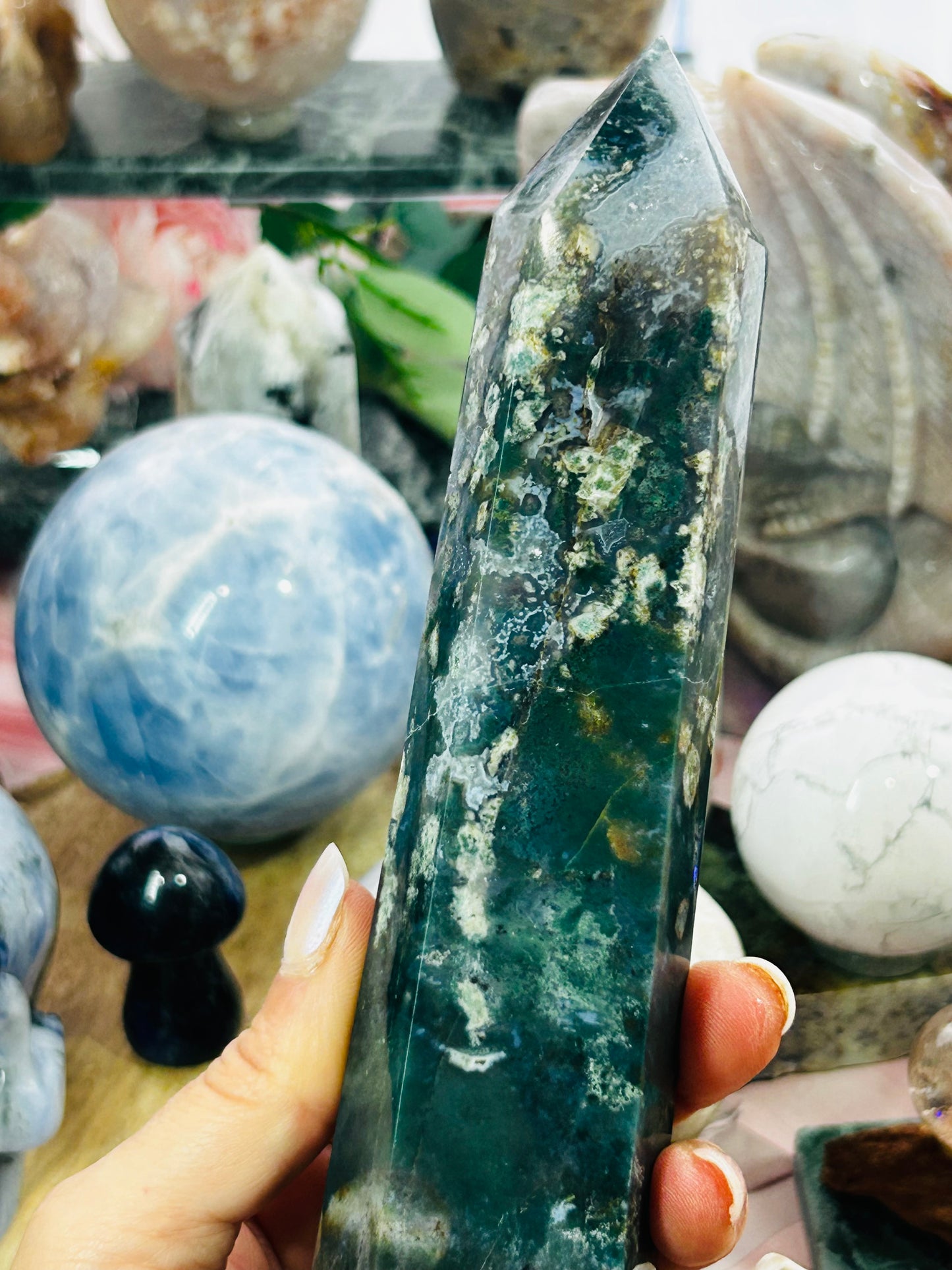 Moss agate/ ocean jasper tower with calcite