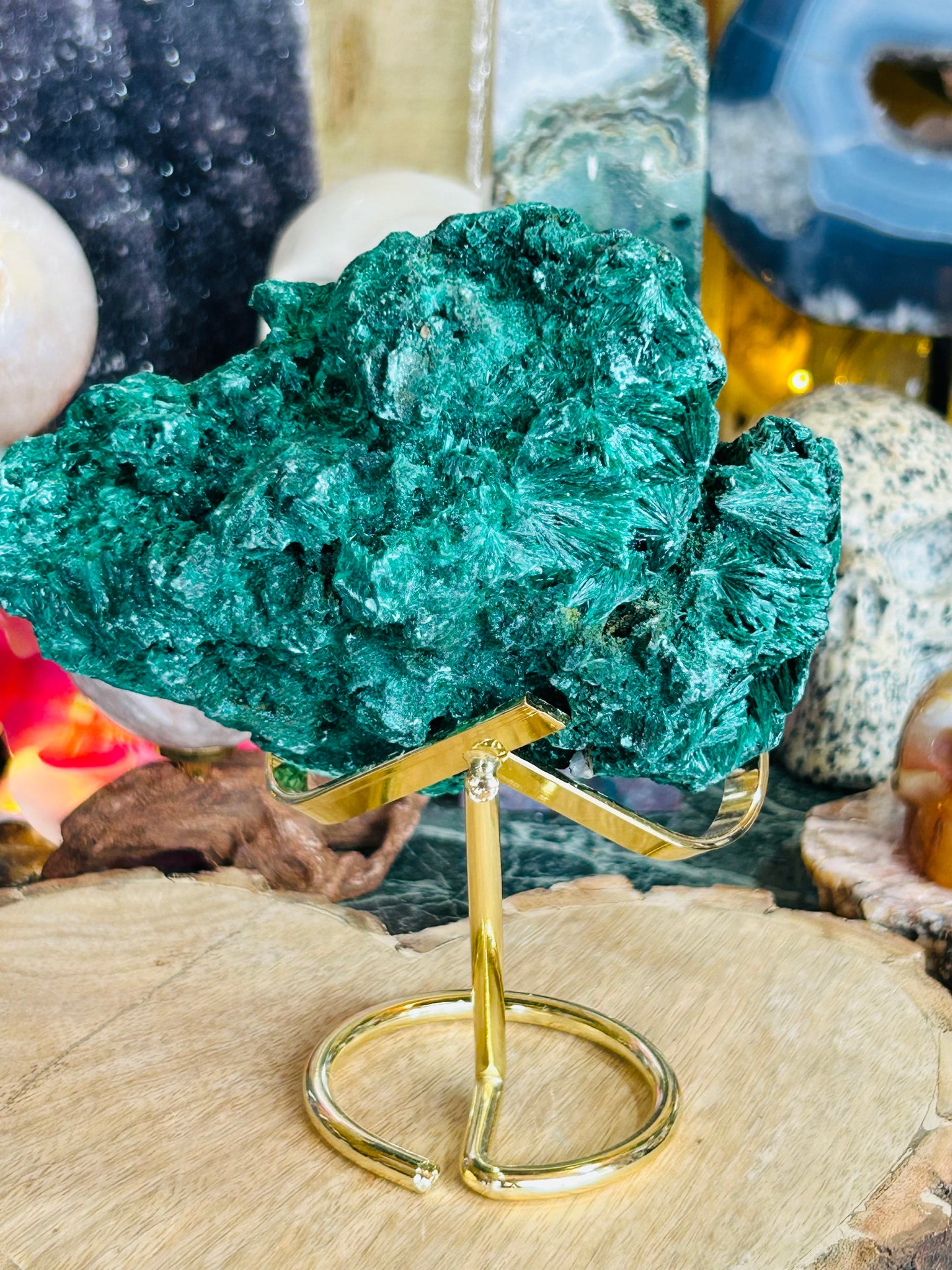Velvet malachite raw specimen with stand