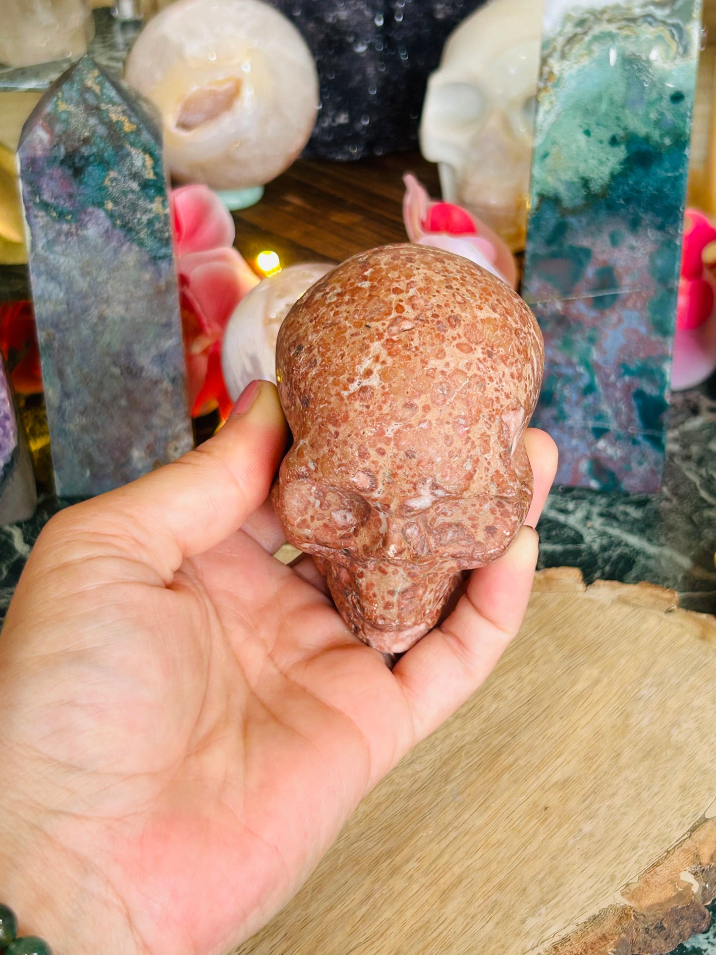 Money agate skull