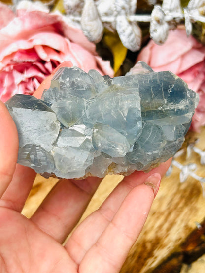 Celestite raw