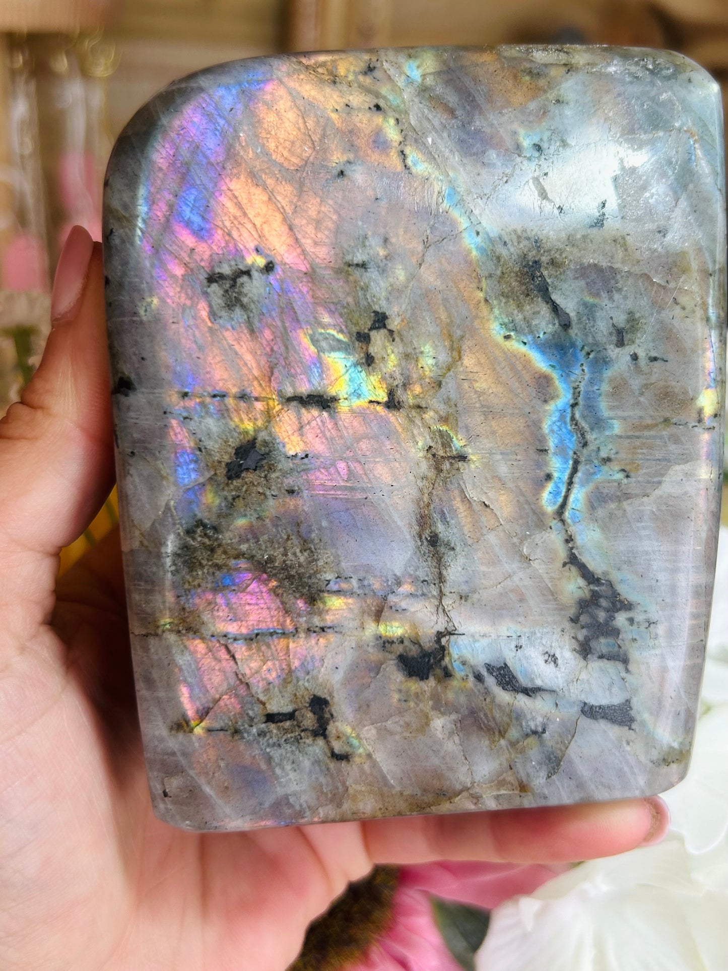 Rainbow flash labradorite