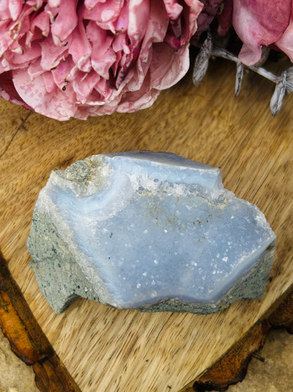 Blue lace agate raw