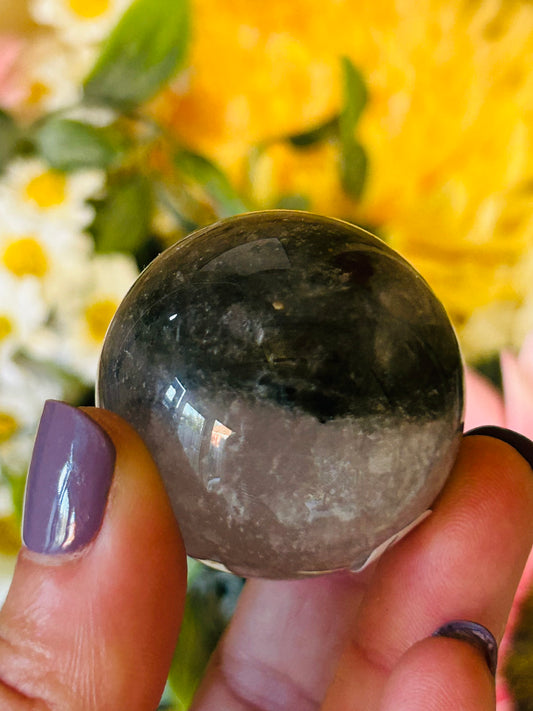Garden quartz sphere