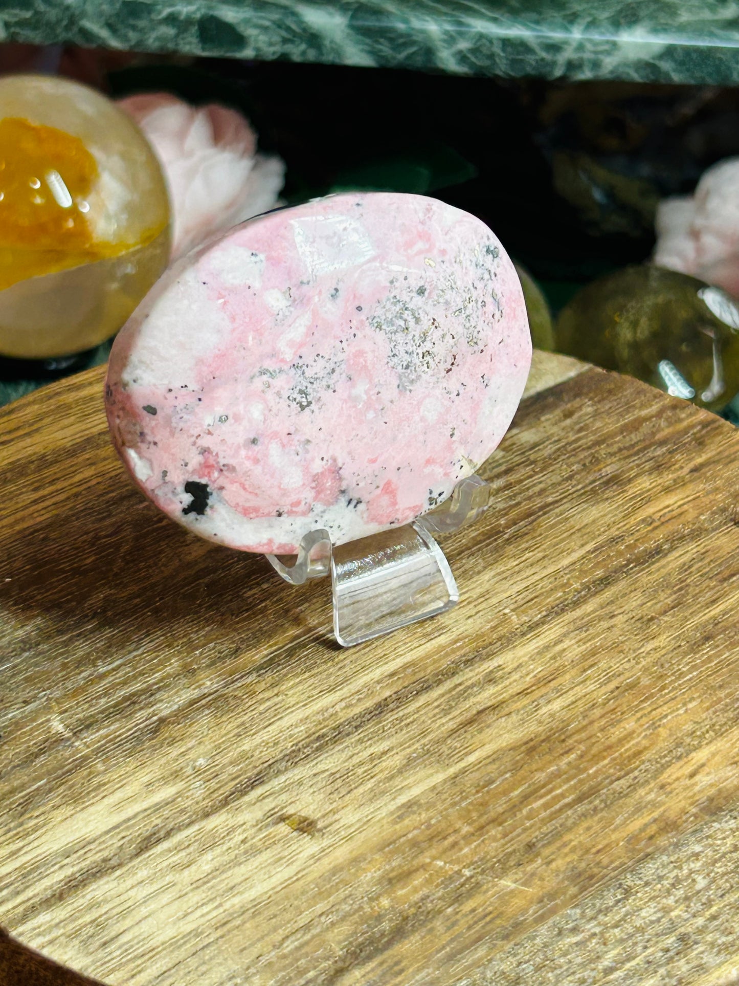 Peruvian Rhodonite palmstone