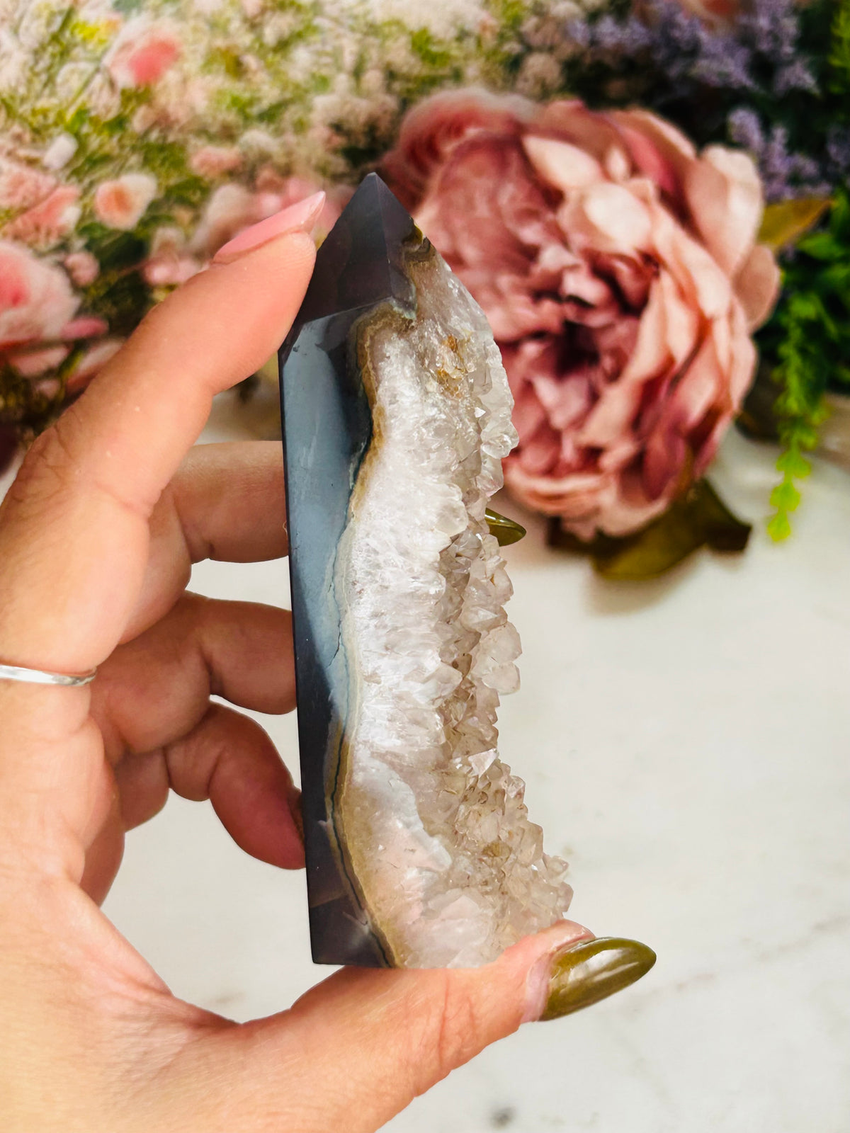 Druzy agate tower