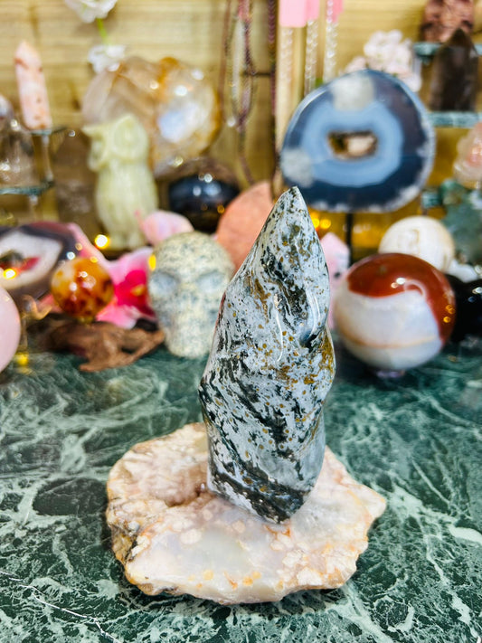 Ocean jasper flame