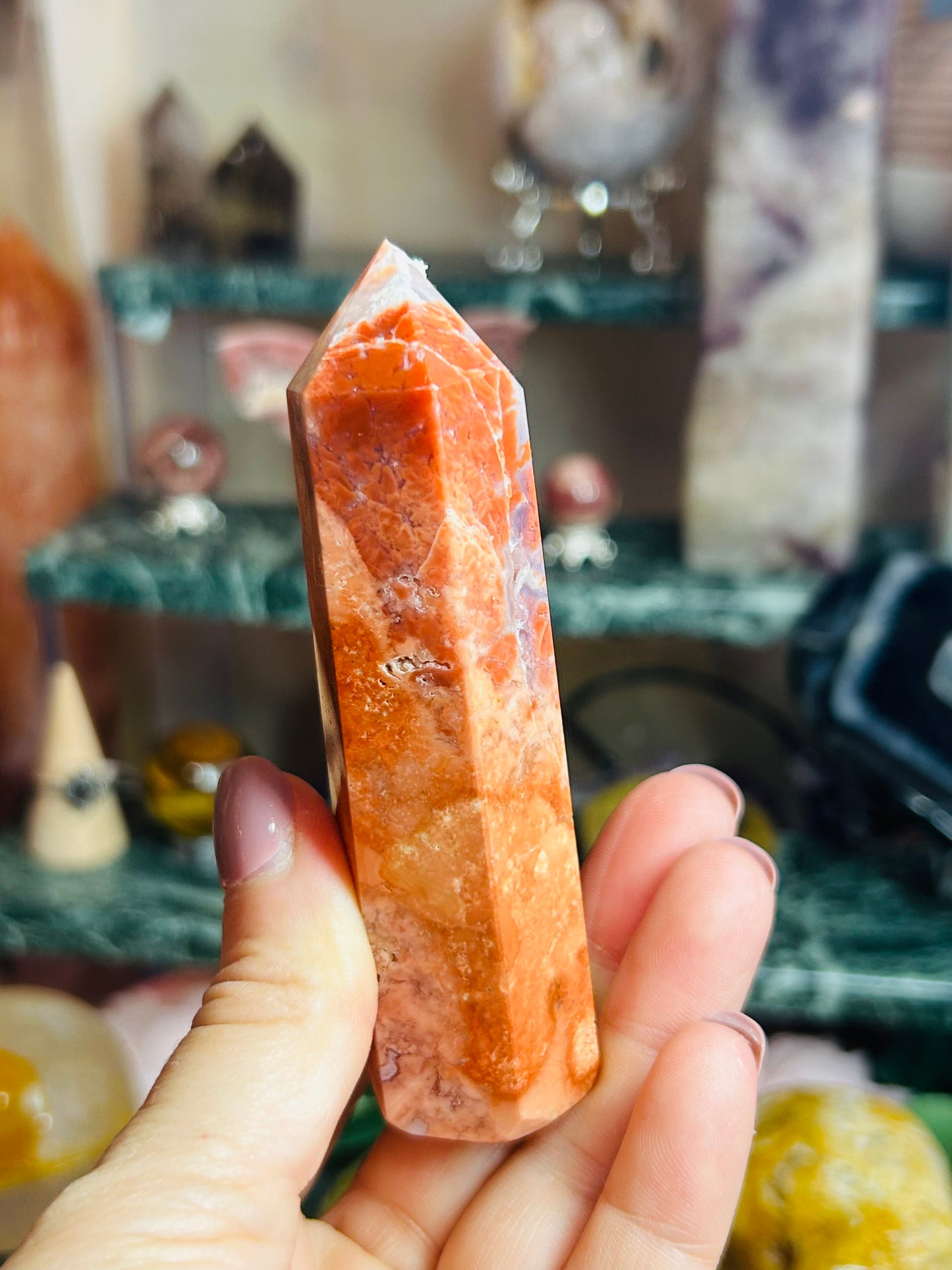 Druzy petal agate tower