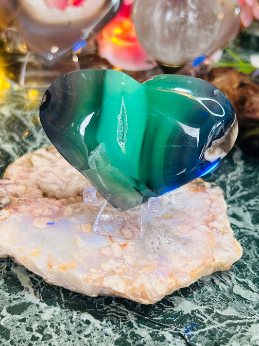 Volcano agate heart with druzy