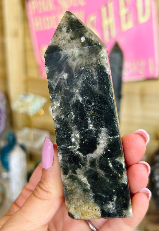 Seraphinite tower