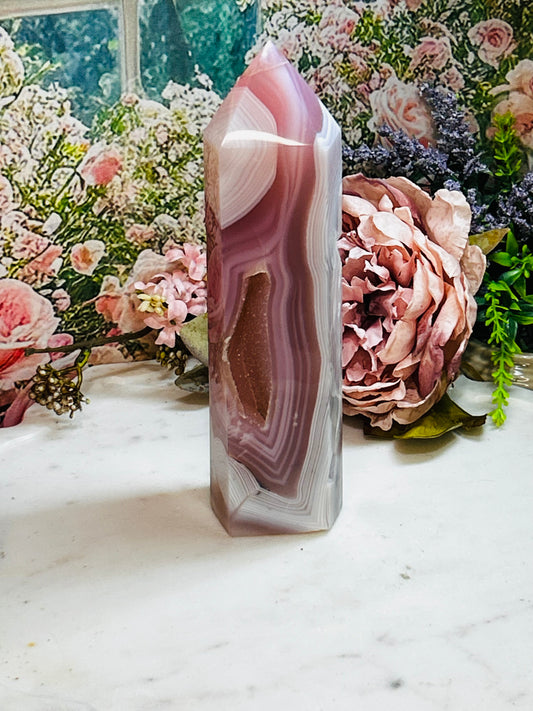 Pink jelly agate tower