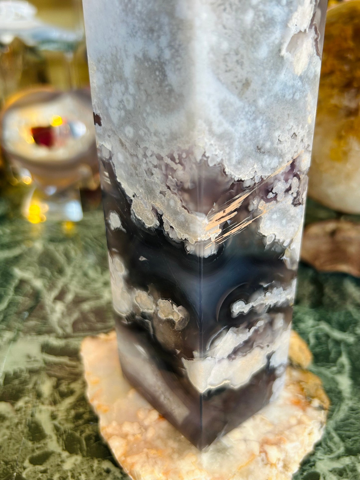 Blue flower agate tower