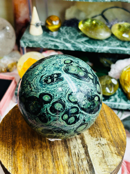 Kambaba sphere