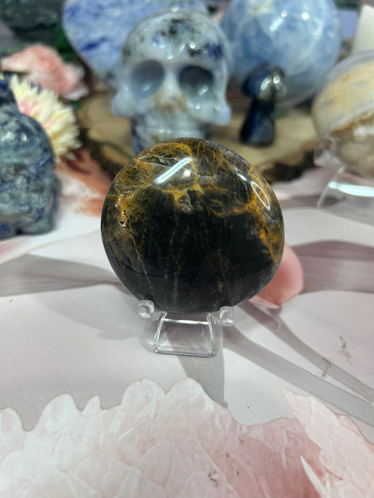 Black moonstone palmstone