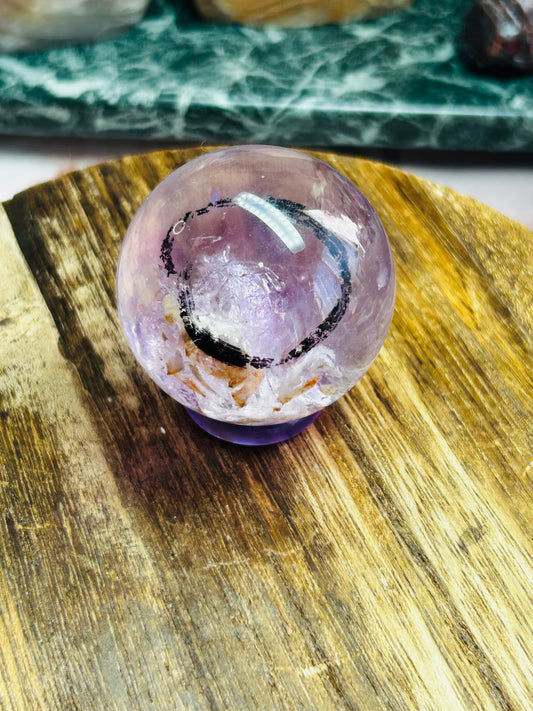 Phantom enhydro amethyst