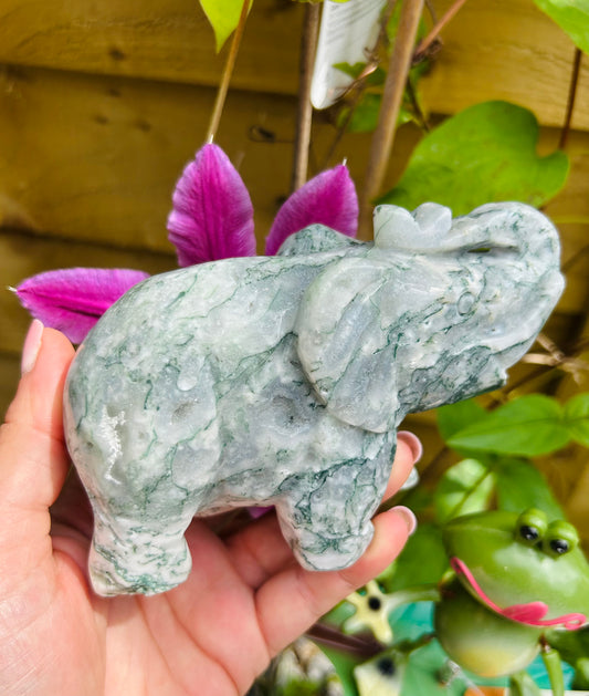 Moss agate elephant