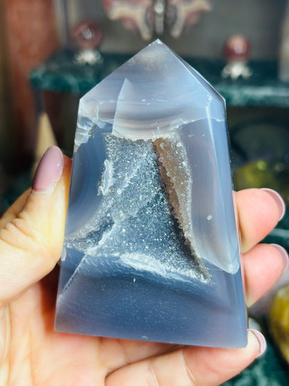 Druzy agate tower
