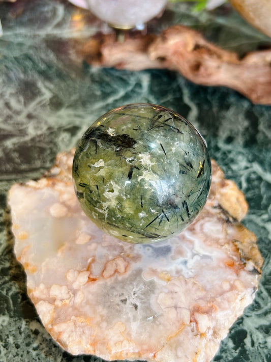 Prehnite sphere