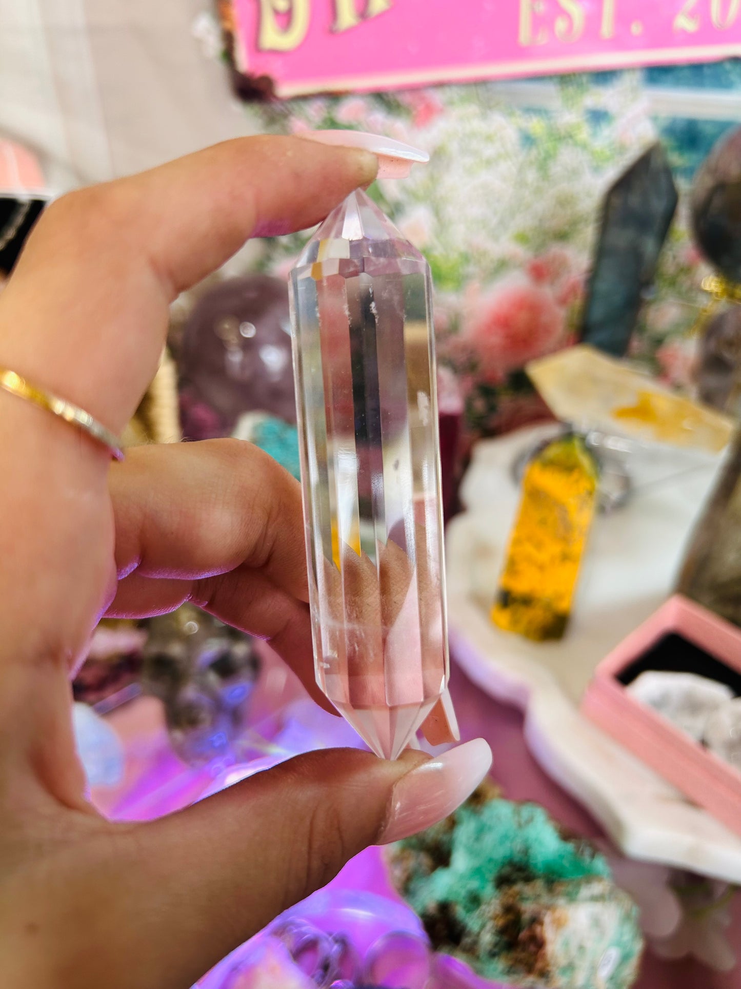 Clear quartz vogul