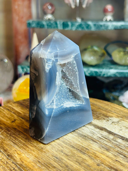 Druzy agate tower