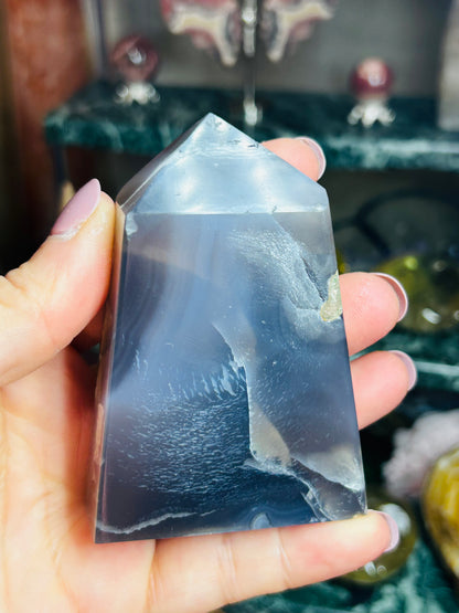 Druzy agate tower