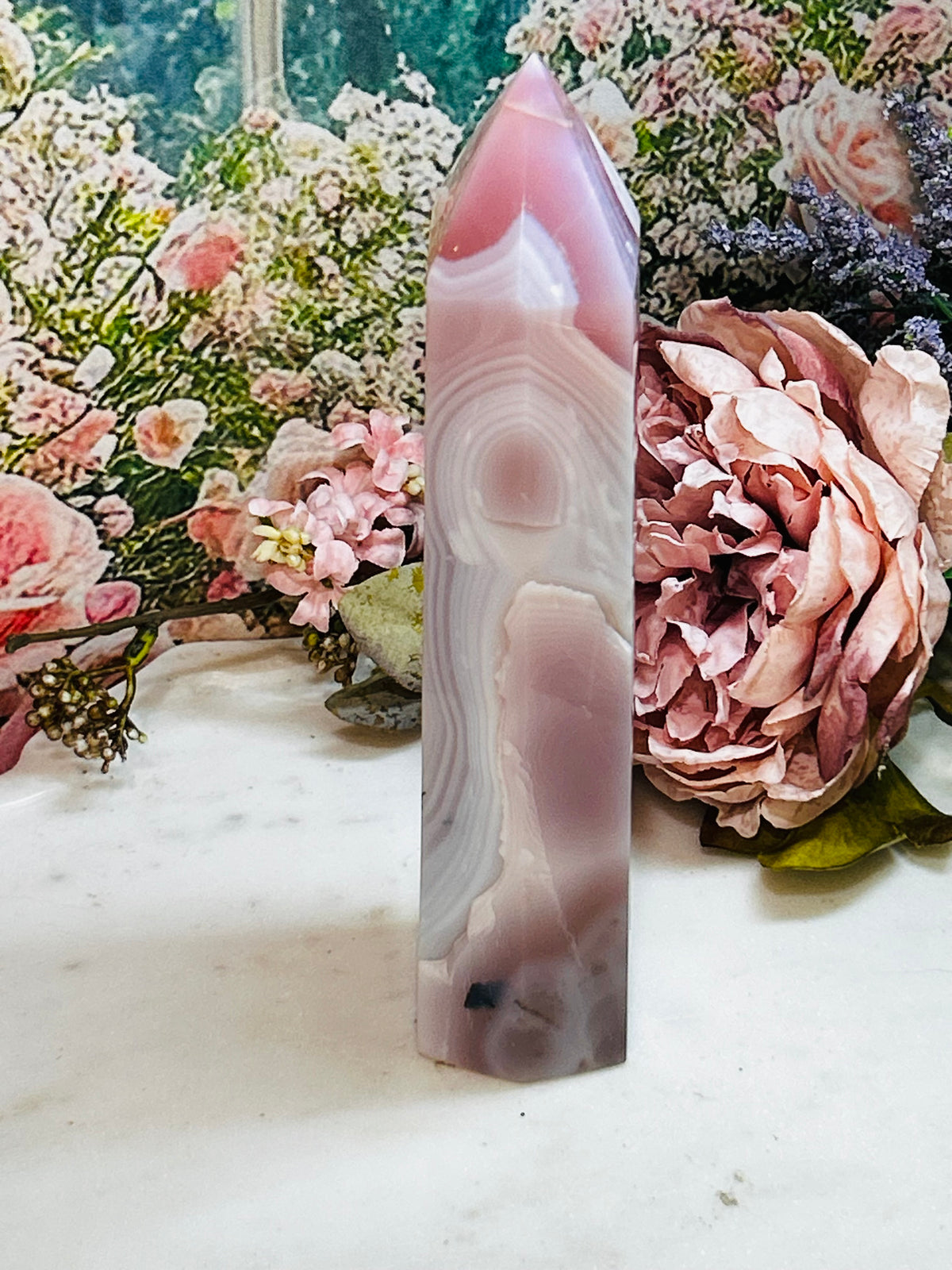 Pink jelly agate tower