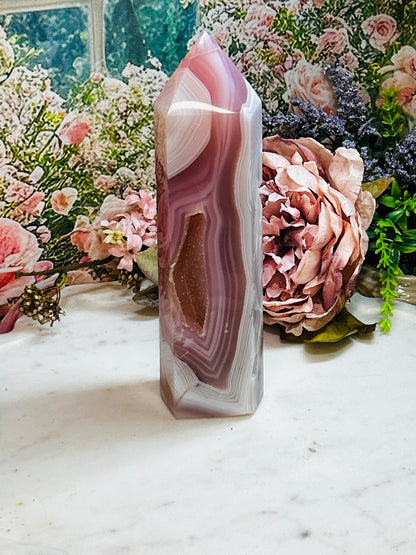 Pink jelly agate tower