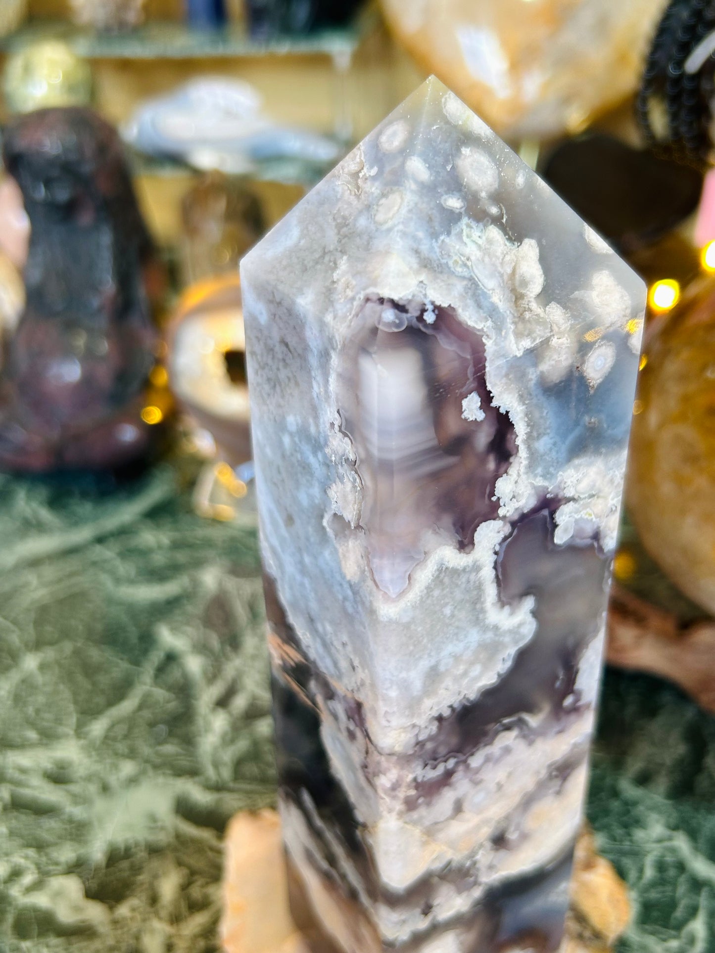 Blue flower agate tower