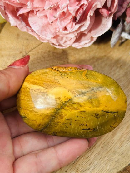 Mookaite palmstone