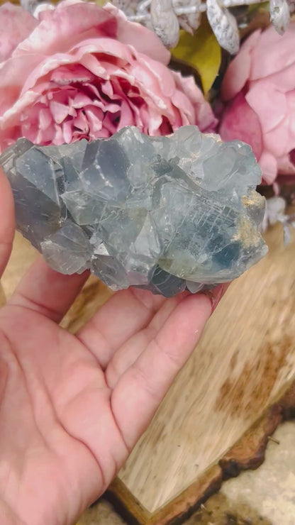 Celestite raw